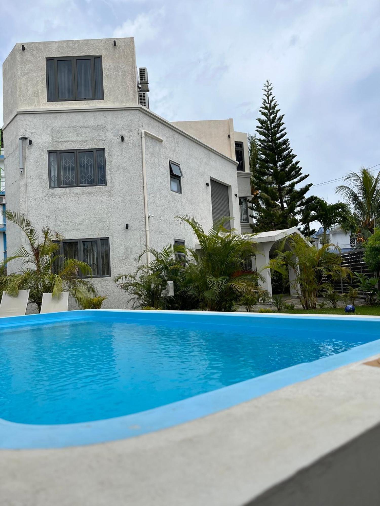 Seasons Break Apartment Pereybere Pereybere Beach Екстер'єр фото